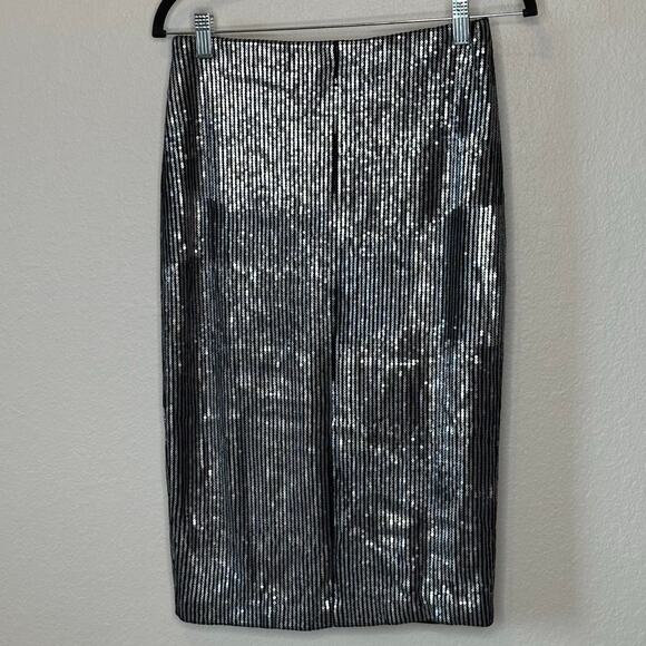 Everleigh Women's Black and Silver Sequin Pencil Skirt Stretch Size Small - Picture 4 of 5